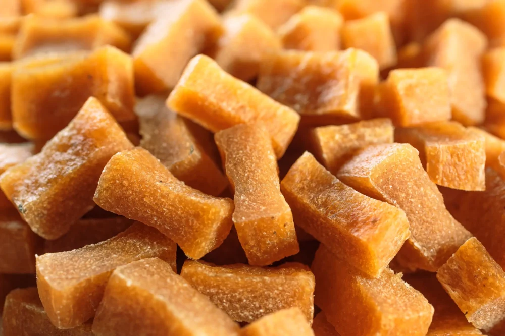 Bow Wow Imunitetui ir gyvybingumui: Natūralus skanėstas su erškėtuogėmis, spanguolėmis ir ciberžole, 60 g